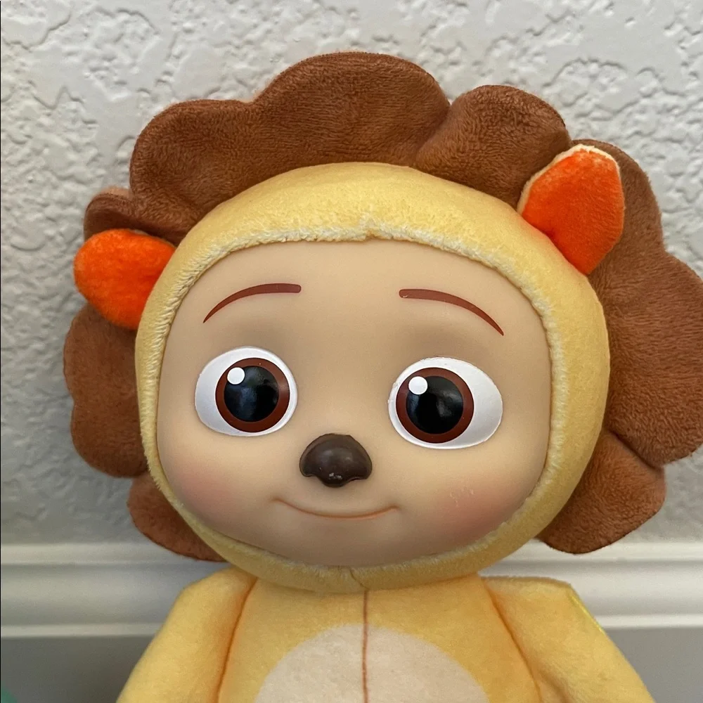 Cocomelon JJ Musical Bedtime and JJ Lion Plush Set